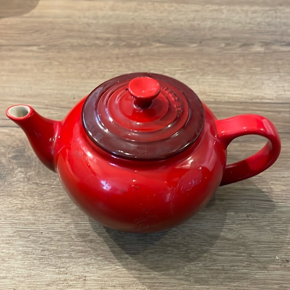 Le Creuset Kitchen Retired Rare Red Le Creuset Teapot W Strainer